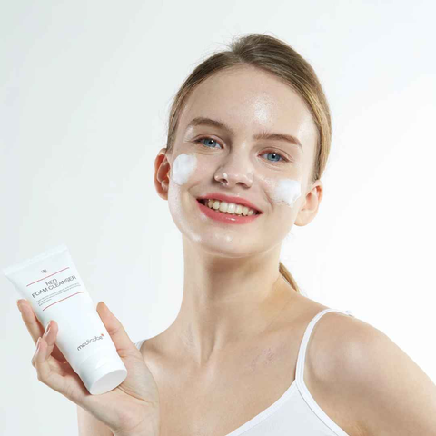 Red Foam Cleanser - 120 ml